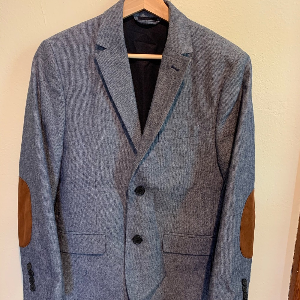 H&M blazer with faux suede elbow patches.